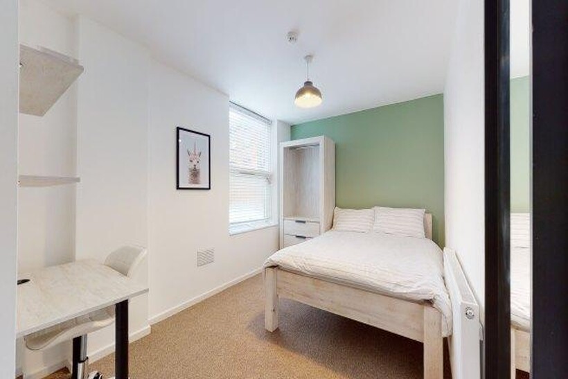 Chestnut-court-l15-8hs-969637