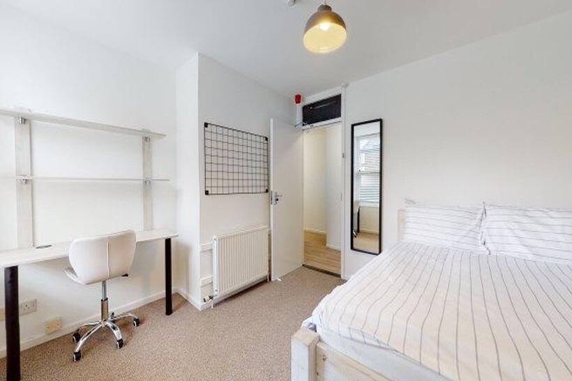 Chestnut-court-l15-8hs-969638