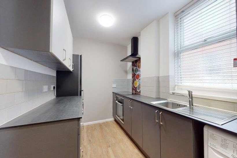 Chestnut-court-l15-8hs-969639