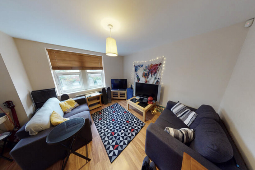 Cardigan Road, Leeds 2 bed house to rent - £650 pcm (£150 pw)