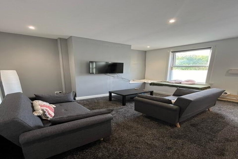 Thomas Street, Leeds 3 bed house to rent - £750 pcm (£173 pw)