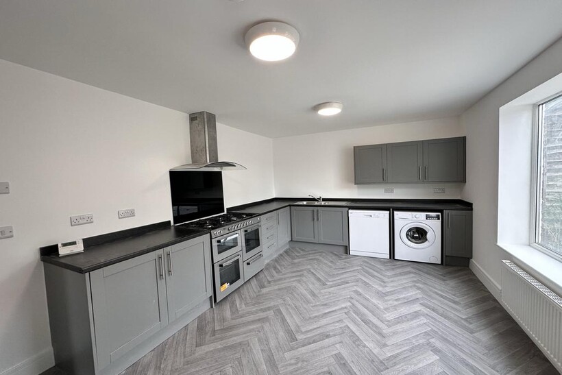 Bradford Crescent, Durham DH1 6 bed terraced house to rent - £2,320 pcm (£535 pw)
