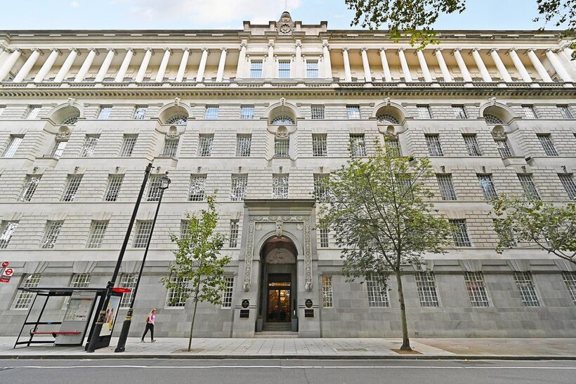 9 Millbank, London SW1P 2 bed flat to rent - £6,000 pcm (£1,385 pw)