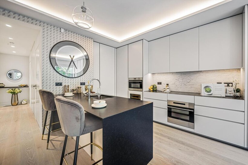 Beaufort Gardens, London, SW3 2 bed flat to rent - £8,450 pcm (£1,950 pw)