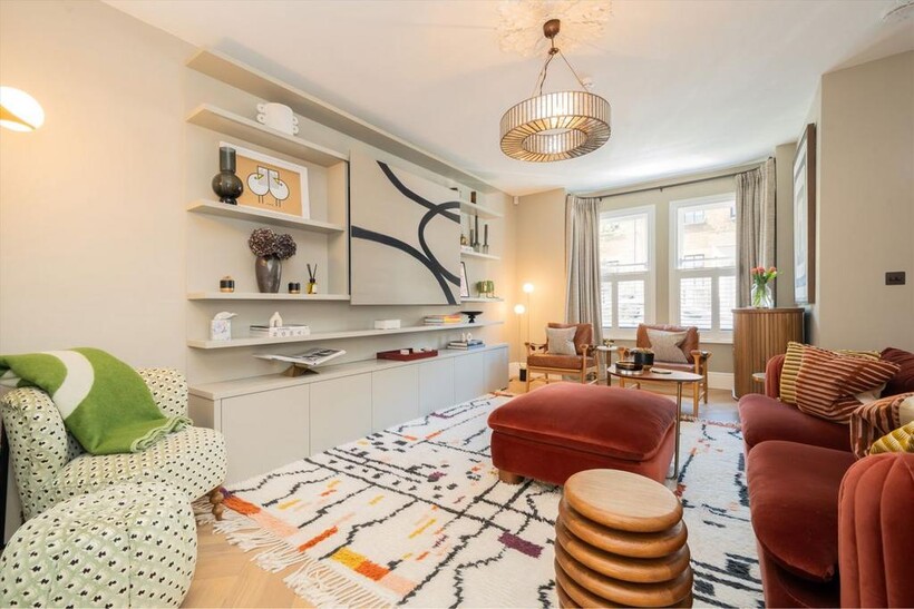 Rainville Road, London W6 3 bed terraced house to rent - £9,000 pcm (£2,077 pw)