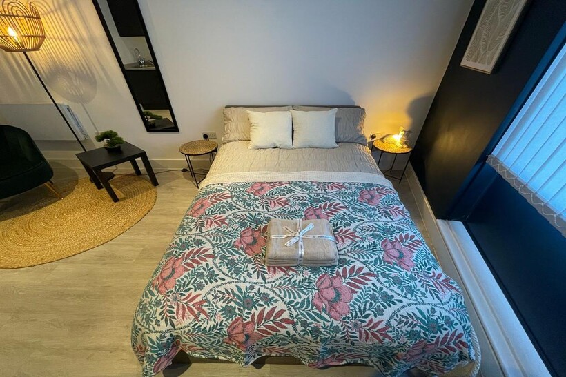 Malcolm Close, Nottingham NG3 2 bed flat to rent - £1,049 pcm (£242 pw)