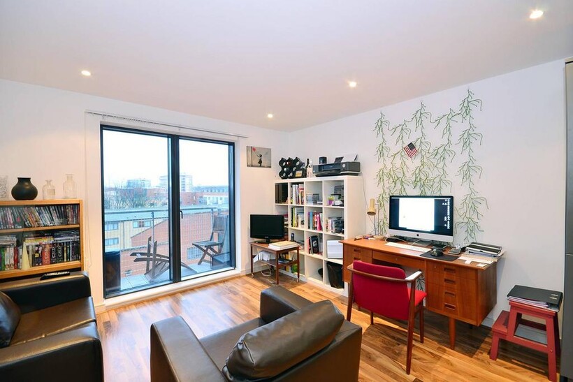 Kings Quarter Apartments, Islington... 1 bed flat to rent - £2,492 pcm (£575 pw)
