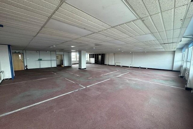 54-58, High Street, Edgware, Greater... Property to rent - £2,917 pcm (£673 pw)