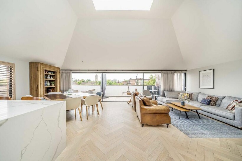 Maida Vale, London W9 3 bed flat to rent - £9,533 pcm (£2,200 pw)