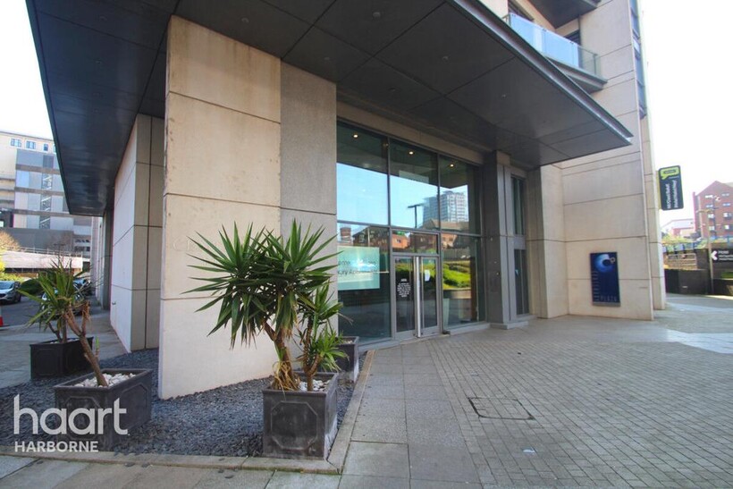 Birmingham B1 1 1 bed apartment to rent - £1,075 pcm (£248 pw)