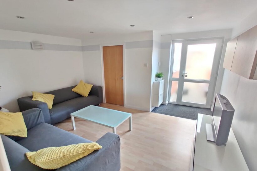 Barber Road, Sheffield S10 3 bed maisonette to rent - £442 pcm (£102 pw)