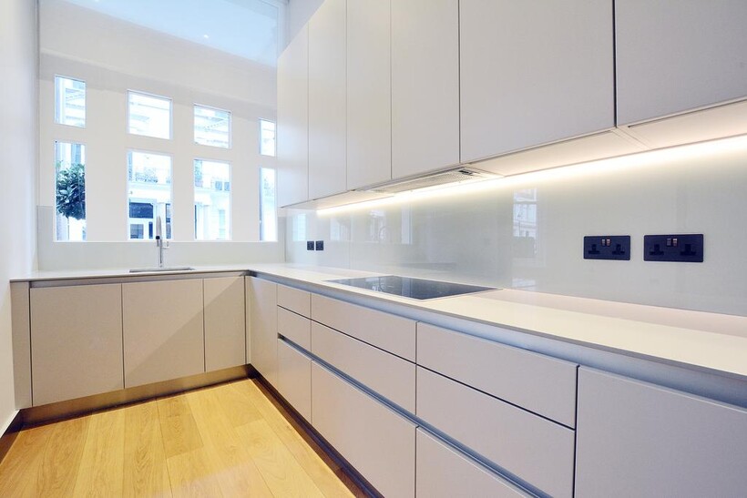 Redburn Street, London SW3 4 bed terraced house to rent - £15,000 pcm (£3,462 pw)