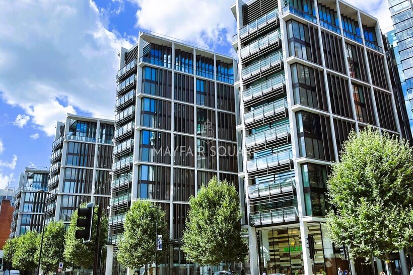 Knightsbridge, London SW1X 3 bed apartment to rent - £73,667 pcm (£17,000 pw)