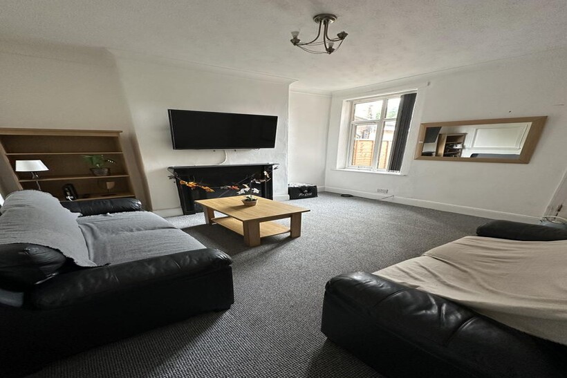 Birmingham B16 4 bed house to rent - £1,895 pcm (£437 pw)
