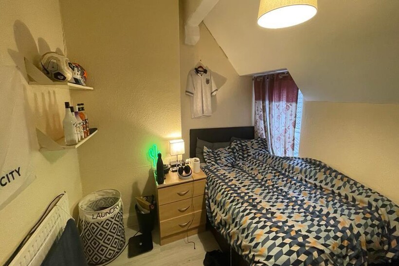Laindon Road, Manchester 5 bed terraced house to rent - £2,383 pcm (£550 pw)