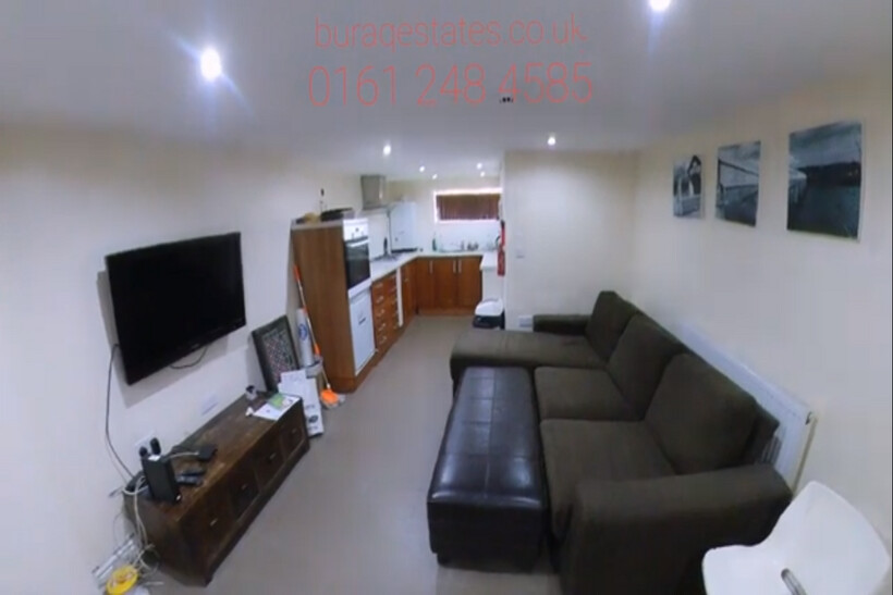 Mauldeth Road, Manchester 3 bed flat to rent - £1,820 pcm (£420 pw)