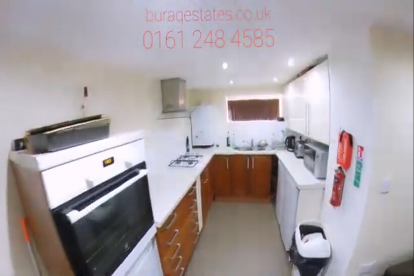 Mauldeth Road, Manchester 3 bed flat to rent - £1,820 pcm (£420 pw)