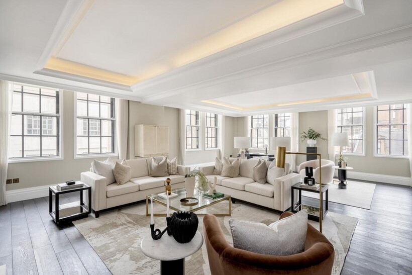 Whitehall Place, London, SW1A 3 bed apartment to rent - £32,067 pcm (£7,400 pw)