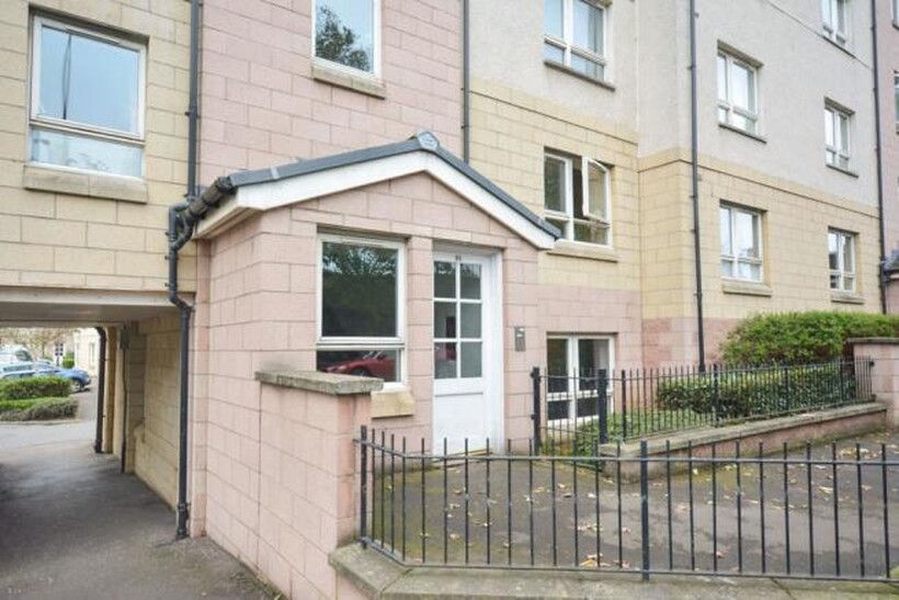 Lower London Road, Edinburgh, EH7 4 bed maisonette to rent - £2,997 pcm (£692 pw)