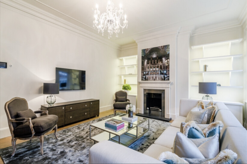 Duke Street, London W1K 3 bed apartment to rent - £25,567 pcm (£5,900 pw)
