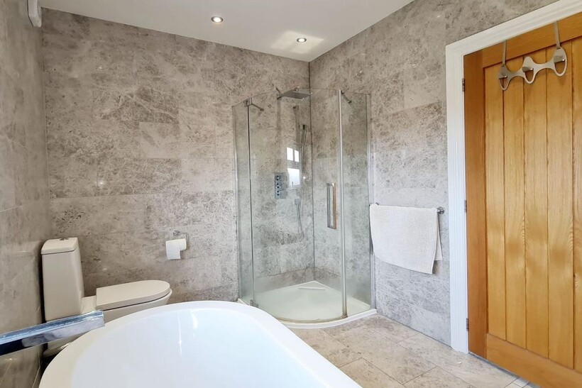 Higham Road, Rushden 8 bed house share to rent - £595 pcm (£137 pw)