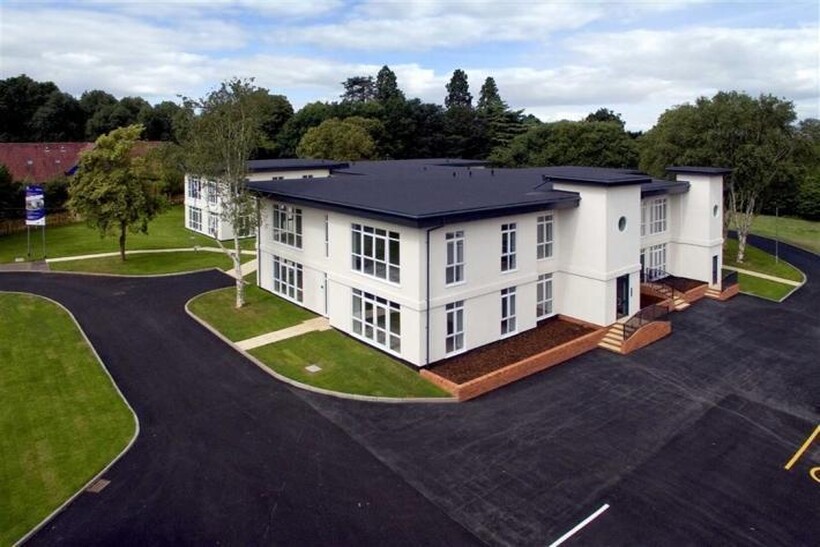 19 Danescourt Manor, Danescourt Road... 2 bed flat to rent - £1,095 pcm (£253 pw)