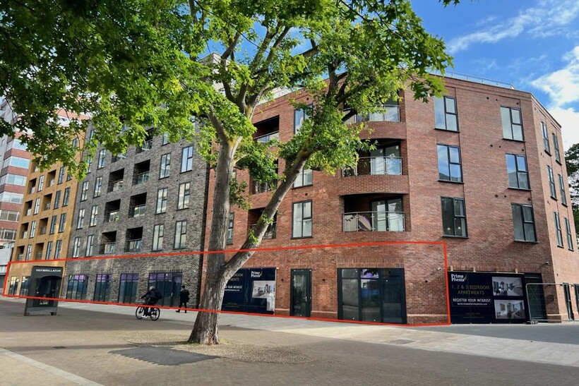 North St, Romford Property to rent - £21,500 pcm (£4,962 pw)