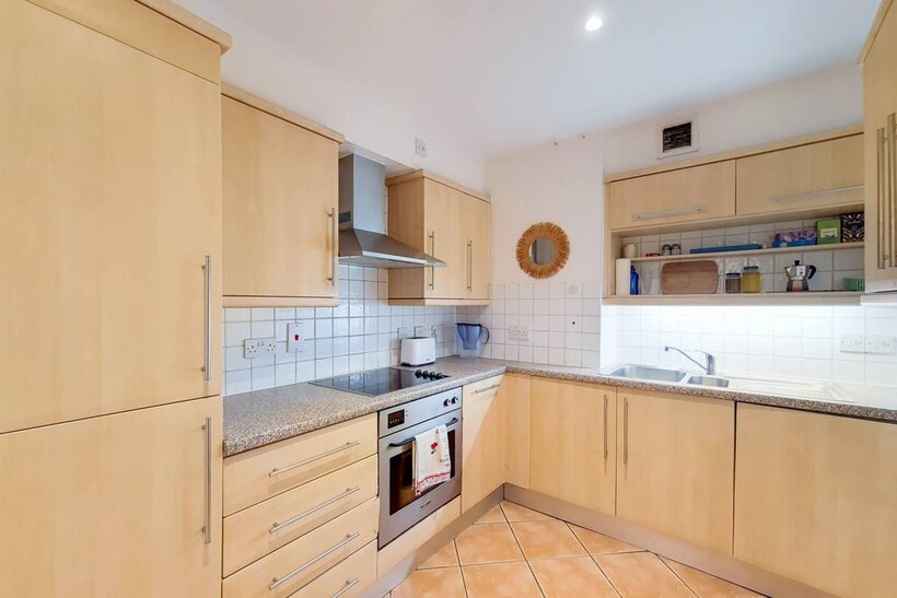 Belvedere Road, Waterloo, London, SE1 2 bed flat to rent - £3,445 pcm (£795 pw)