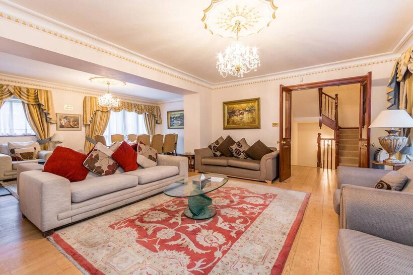 Brick Street, Mayfair, London, W1J 5 bed terraced house to rent - £23,833 pcm (£5,500 pw)