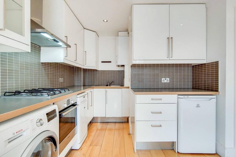 Holloway Road, Holloway, London, N7 1 bed flat to rent - £2,535 pcm (£585 pw)