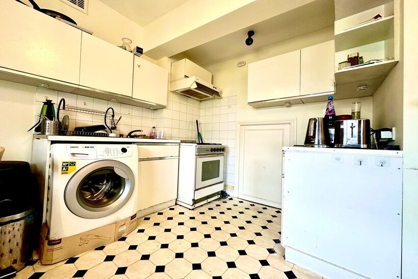 South Kensington, London. SW7 1 bed apartment to rent - £1,777 pcm (£410 pw)