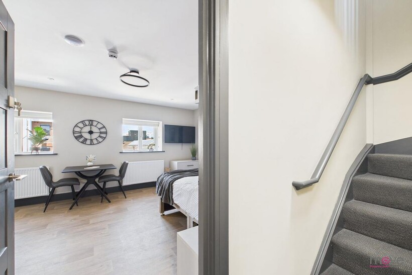 152, Gloucester GL1 1 bed in a house share to rent - £825 pcm (£190 pw)