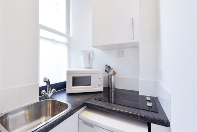 Hill Street, London W1J 1 bed apartment to rent - £3,857 pcm (£890 pw)