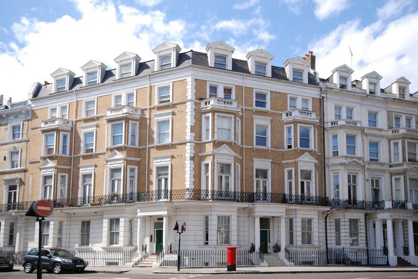 Knaresborough Place, South... 2 bed flat to rent - £3,077 pcm (£710 pw)