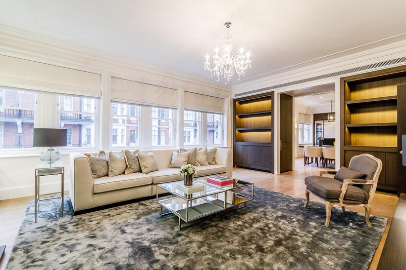 Duke Street, London W1K 3 bed apartment to rent - £25,567 pcm (£5,900 pw)