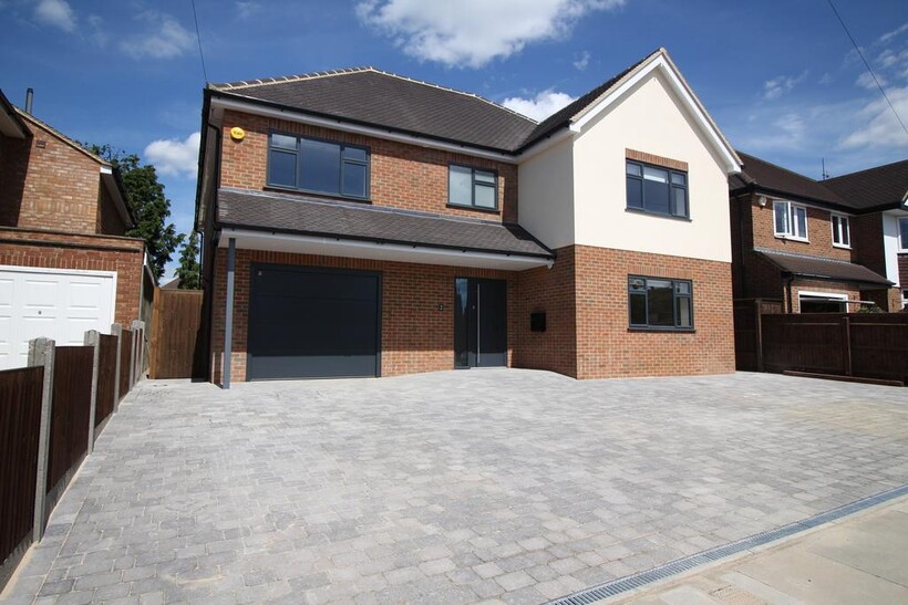 Trefusis Walk, Watford WD17 5 bed detached house to rent - £4,200 pcm (£969 pw)