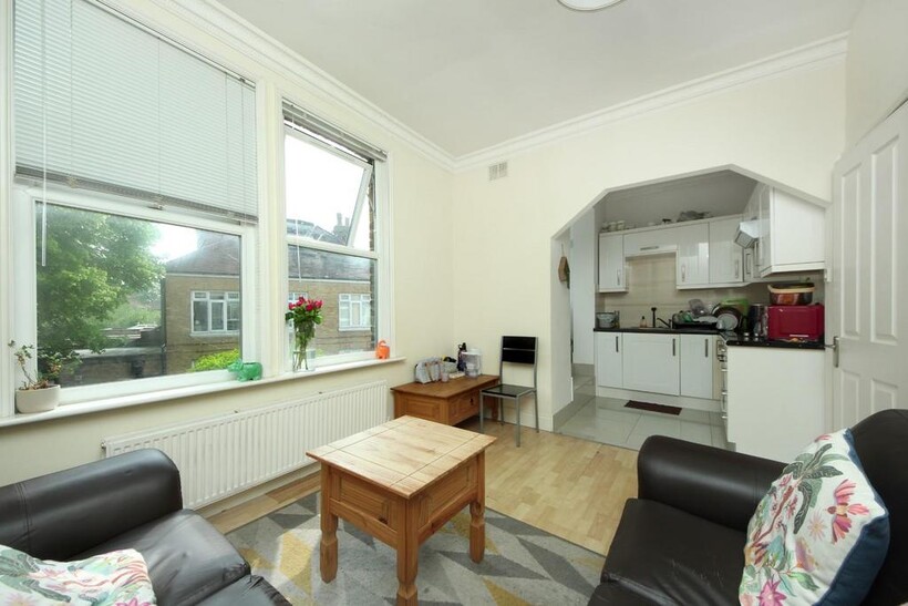 Fordhook Avenue, W5 2 bed flat to rent - £1,999 pcm (£461 pw)