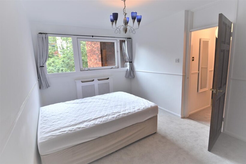 Vauxhall Bridge Road, London SW1V 1 bed flat to rent - £2,075 pcm (£479 pw)