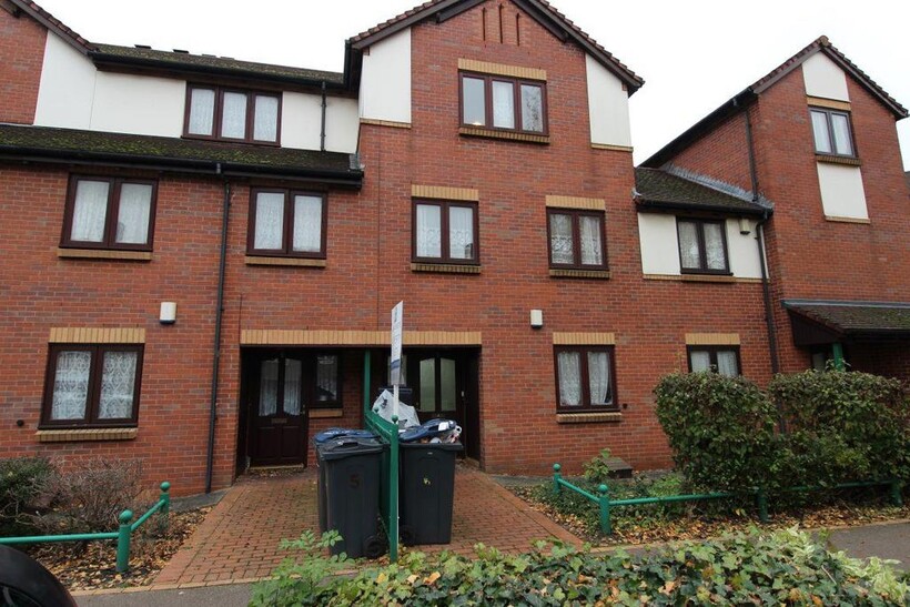 Bodmin Grove, B7 - 8-8 Viewings 2 bed flat share to rent - £1,200 pcm (£277 pw)