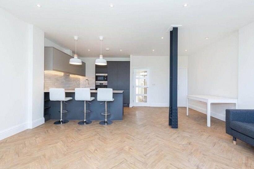 N4 2 bed apartment to rent - £2,535 pcm (£585 pw)