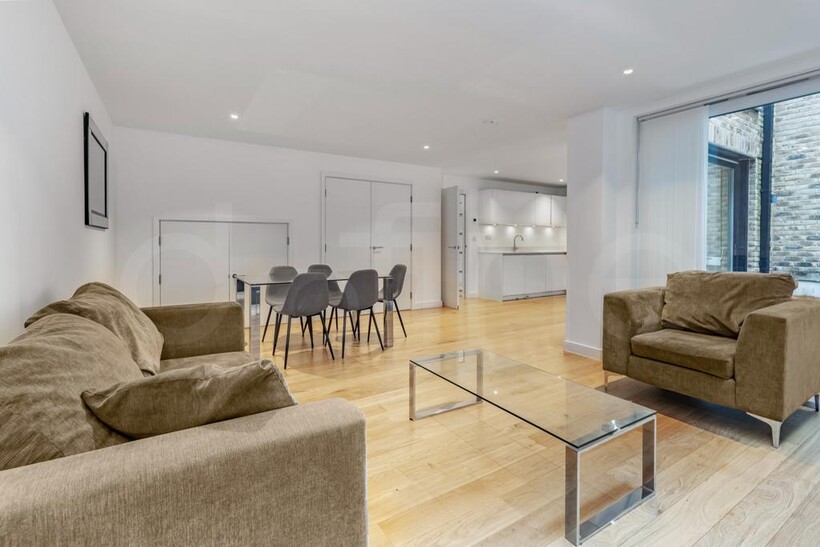 London WC1X 3 bed apartment to rent - £6,067 pcm (£1,400 pw)