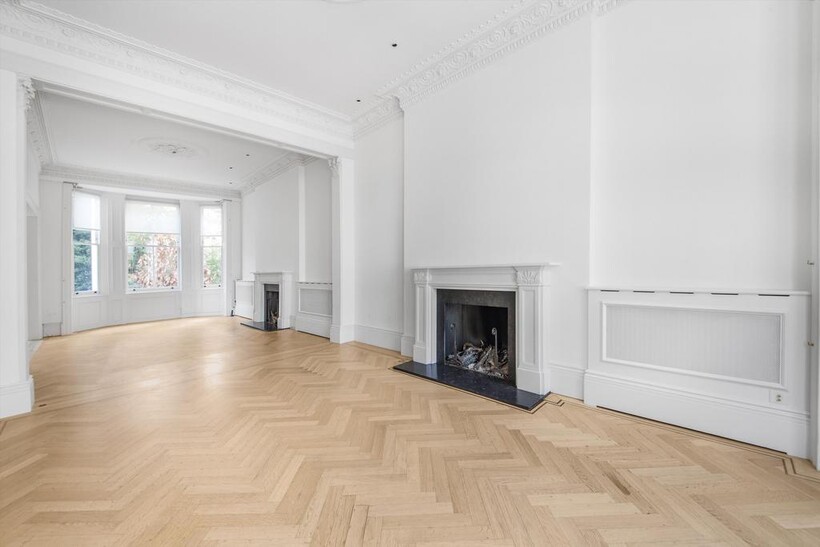 Brunswick Gardens, Kensington... 5 bed semi-detached house to rent - £37,917 pcm (£8,750 pw)