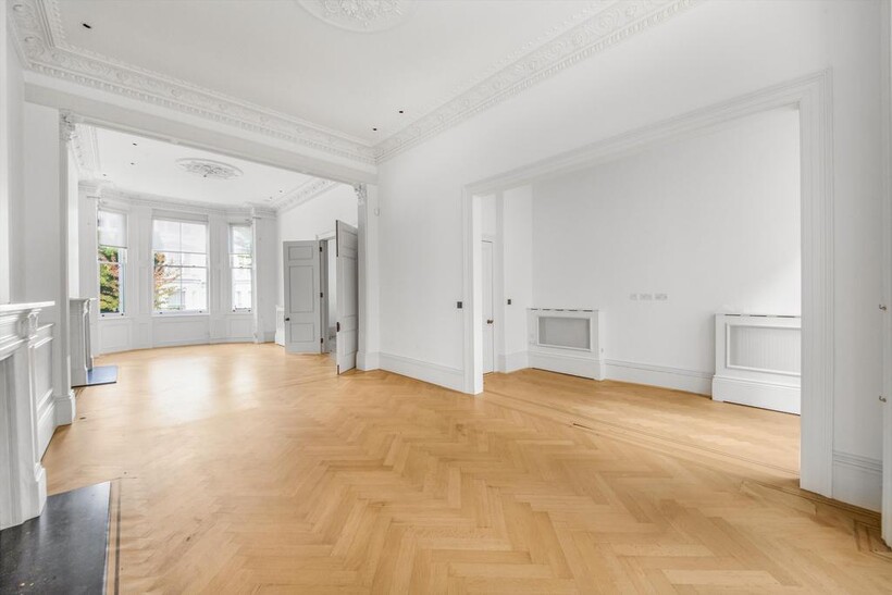Brunswick Gardens, Kensington... 5 bed semi-detached house to rent - £37,917 pcm (£8,750 pw)