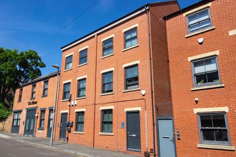268a, North Sherwood Street... 4 bed flat to rent - £2,253 pcm (£520 pw)