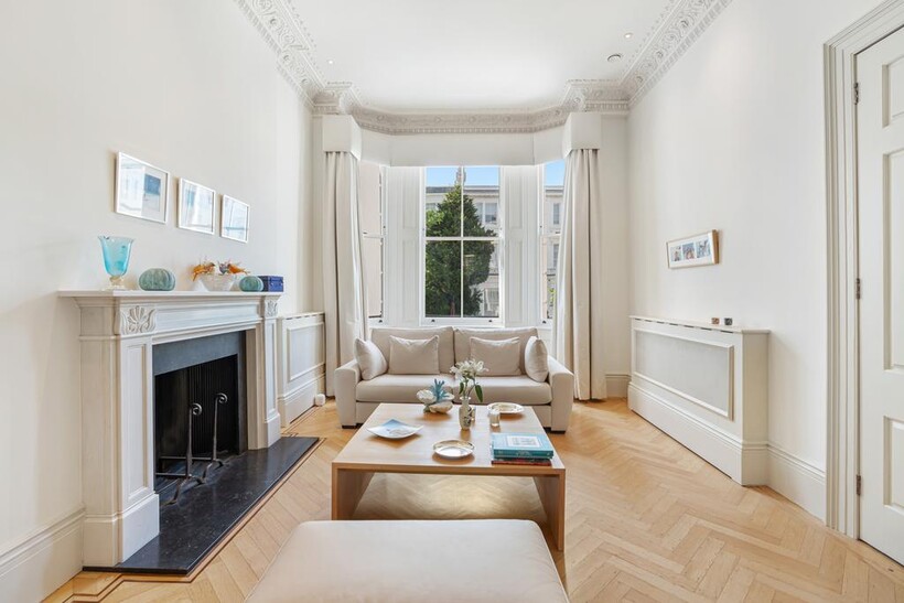 Brunswick Gardens, London W8 5 bed townhouse to rent - £37,917 pcm (£8,750 pw)