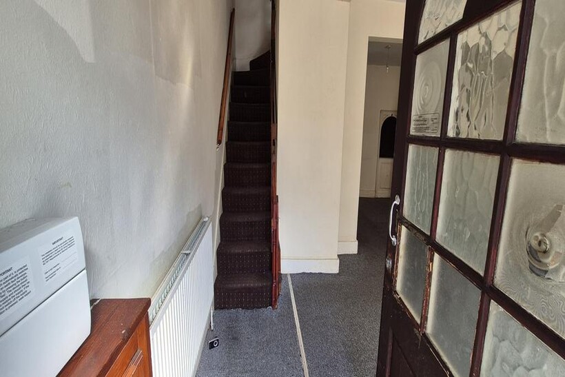 Hunter Road, Ilford IG1 3 bed house to rent - £2,750 pcm (£635 pw)
