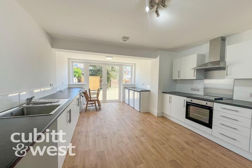 AVAILABLE WITH NO DEPOSIT London Road... 1 bed in a house share to rent - £725 pcm (£167 pw)