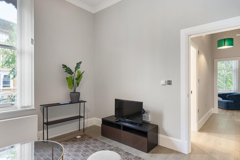 Collingham Road, London SW5 2 bed apartment to rent - £4,350 pcm (£1,004 pw)