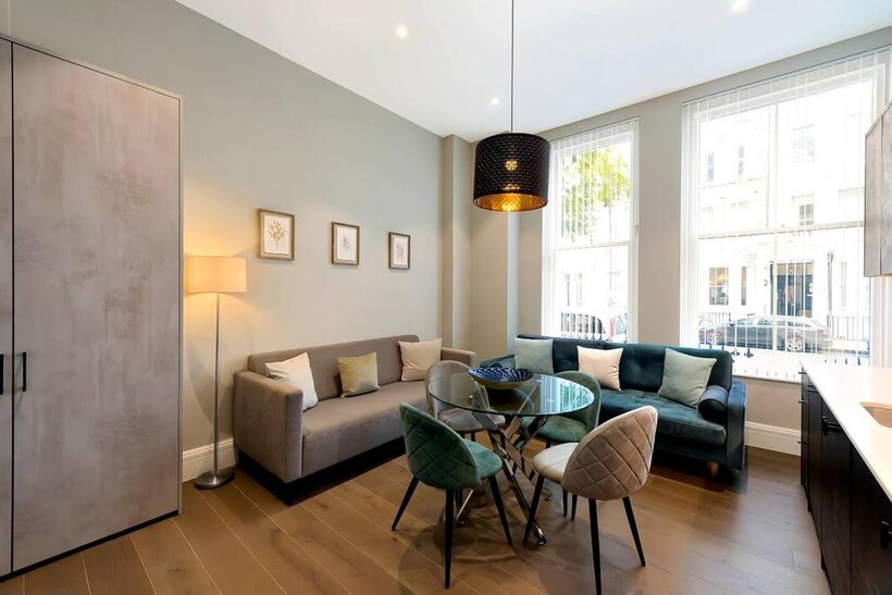 Collingham Road, London SW5 2 bed apartment to rent - £4,800 pcm (£1,108 pw)