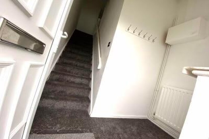 Allendale Road, Sunderland SR3 2 bed terraced house to rent - £595 pcm (£137 pw)